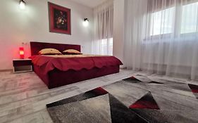 Violet Apartment-Brilliant Apartments